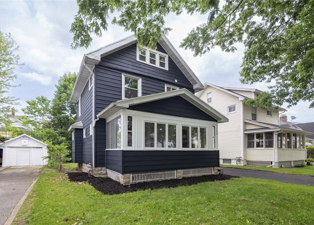 Property at 126 Canton St, Rochester, NY 14606, 3 beds, 1 bath