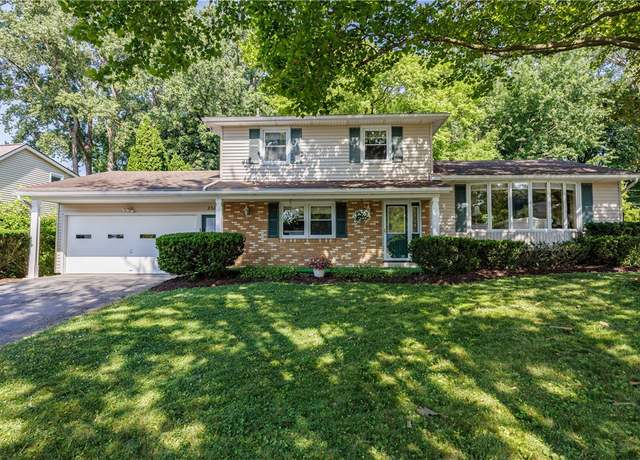 Property at 230 Lake Shore Boulevard Ext, Irondequoit, NY 14617, 4 beds, 1.5 baths