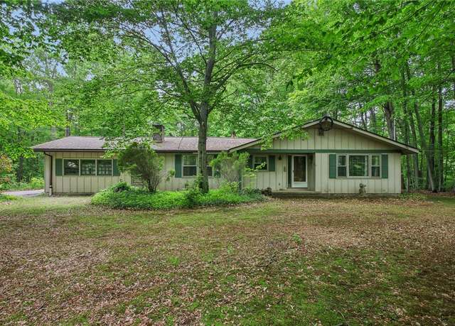 Property at 2463 Roosevelt Hwy, Hamlin, NY 14464, 5 beds, 3 baths