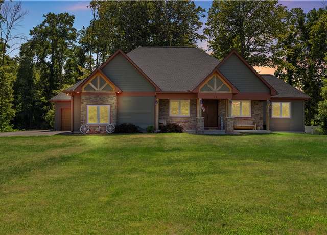 Property at 25 Forest Ridge Trl, Parma, NY 14559, 3 beds, 2.5 baths