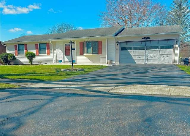 Property at 21 Wingate Dr, Gates, NY 14624, 3 beds, 1.5 baths