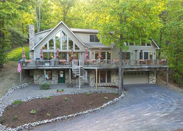 Property at 5889 West Bluff Dr, Jerusalem, NY 14478, 4 beds, 3.5 baths