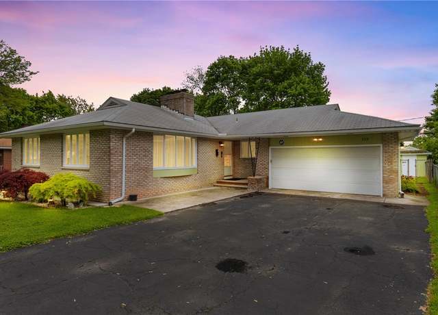 Property at 112 Lafayette Rd, Irondequoit, NY 14609, 3 beds, 2 baths