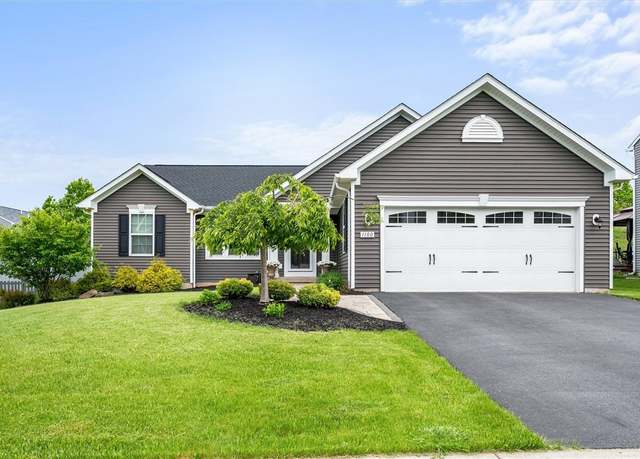 Property at 1100 Harlowe Ln, Farmington, NY 14425, 3 beds, 2 baths