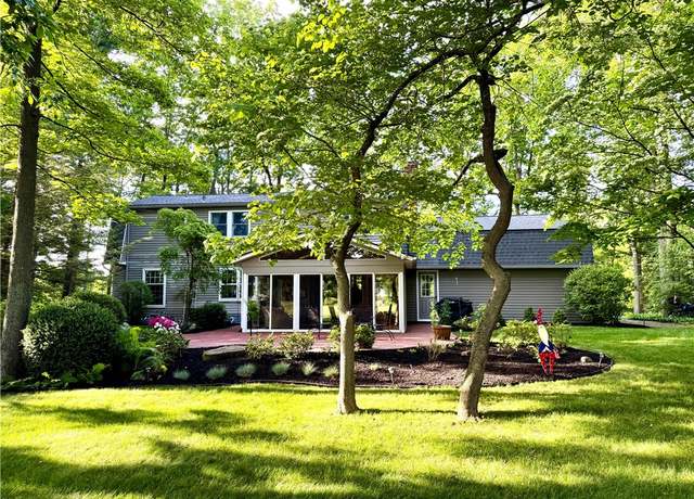 Property at 15 Alleyns Rise, Perinton, NY 14450, 4 beds, 2.5 baths