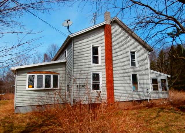 Property at 13285 Roosevelt Hwy, Carlton, NY 14571, 4 beds, 1 bath
