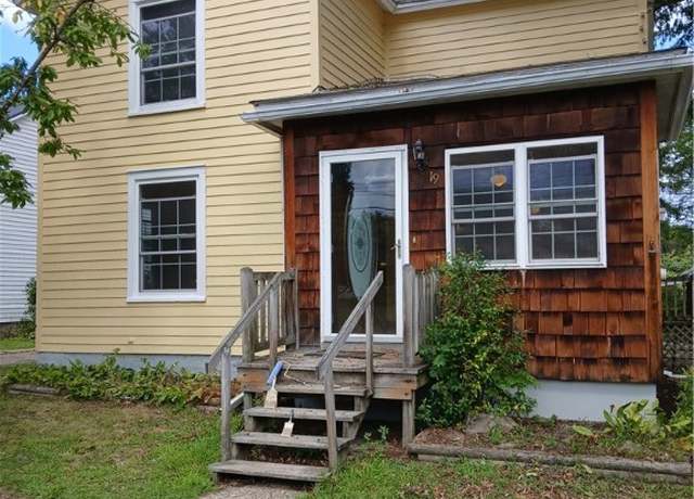 Property at 19 S Maple, Corning, NY 14830, 3 beds, 1 bath