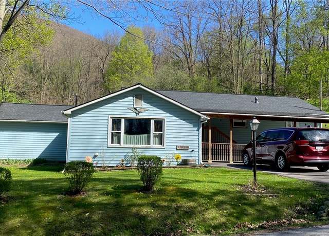 Property at 6812 E Hill Rd, Naples, NY 14512, 5 beds, 2 baths