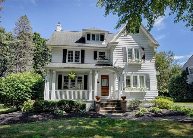 Property at 106 Ellingwood Dr, Pittsford, NY 14618, 4 beds, 4.5 baths