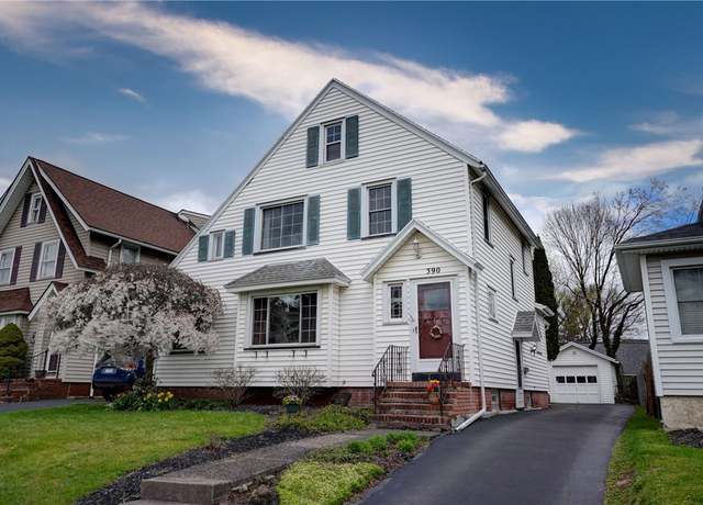 Property at 390 Culver Pkwy, Irondequoit, NY 14609, 3 beds, 1.5 baths