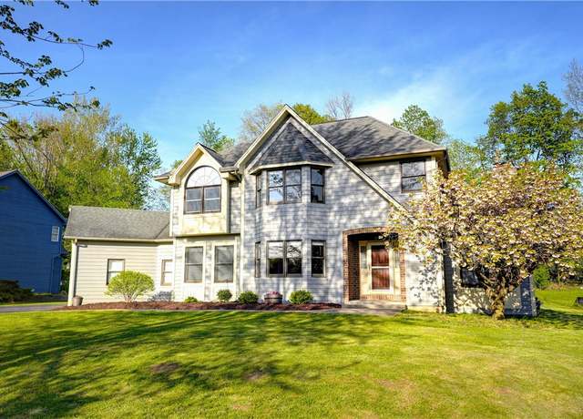 Property at 61 Chippenham Dr, Penfield, NY 14526, 4 beds, 2.5 baths
