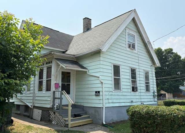 Property at 79 Scrantom St, Rochester, NY 14605, 6 beds, 2.5 baths