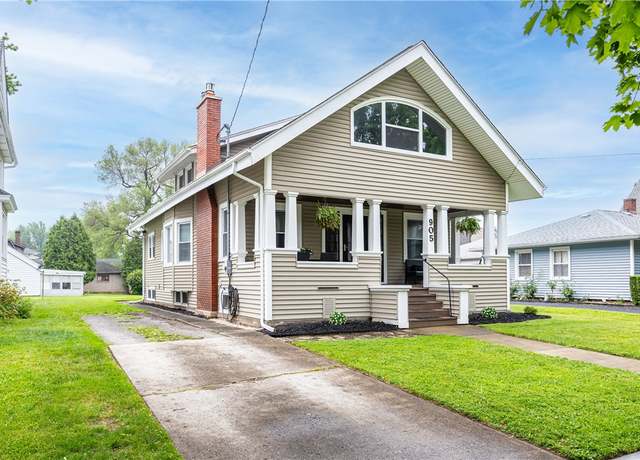 Property at 905 W Center St, Ridgeway, NY 14103, 5 beds, 2 baths