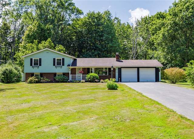 Property at 829 Hamlin Center Rd, Hamlin, NY 14464, 4 beds, 1.5 baths