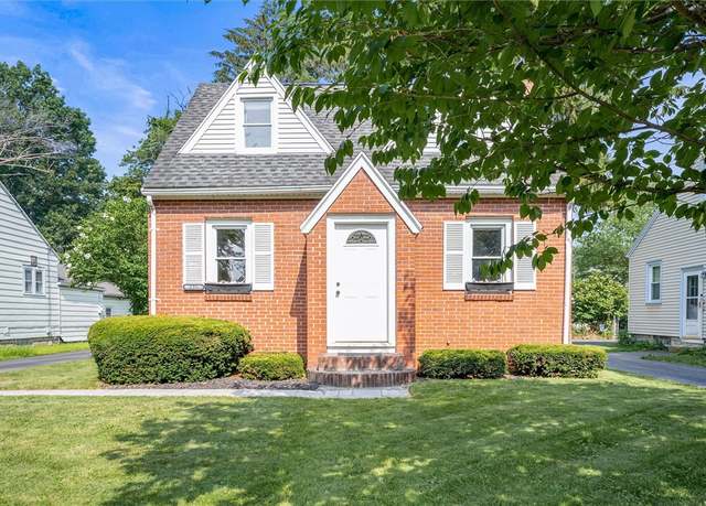 Property at 220 Walzer Rd, Irondequoit, NY 14622, 2 beds, 2 baths
