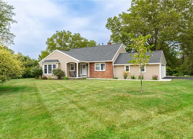 Property at 18 Aspen Dr, Penfield, NY 14625, 3 beds, 2 baths