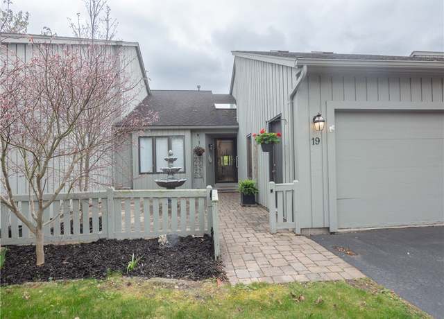 Property at 19 Hill Creek Rd, Penfield, NY 14625, 3 beds, 2.5 baths