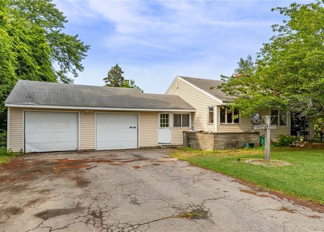 Property at 97 Seabury Blvd, Penfield, NY 14580, 3 beds, 2 baths