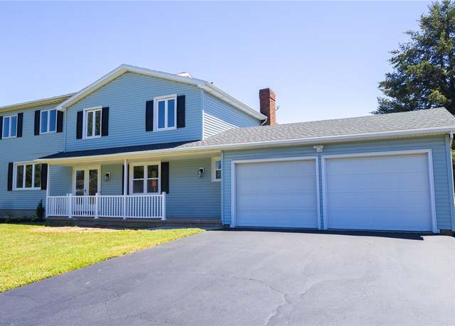 Property at 148 Blue Grass Ln, Greece, NY 14626, 6 beds, 3.5 baths