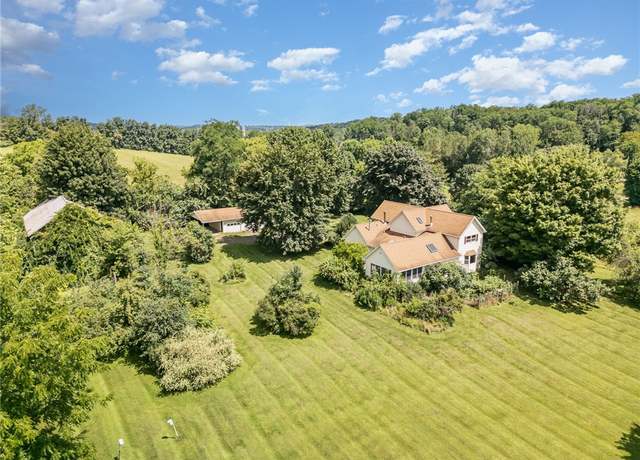 Property at 1737 Arcadia Zurich Norris Rd, Arcadia, NY 14513, 4 beds, 2.5 baths