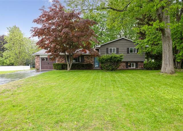 Property at 635 Blue Spruce Dr, Webster, NY 14580, 4 beds, 2.5 baths