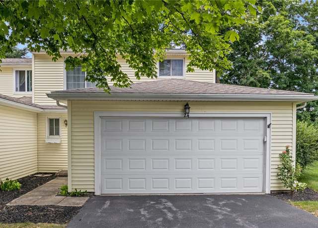 Property at 24 Bucklebury Hl, Perinton, NY 14450, 3 beds, 1.5 baths