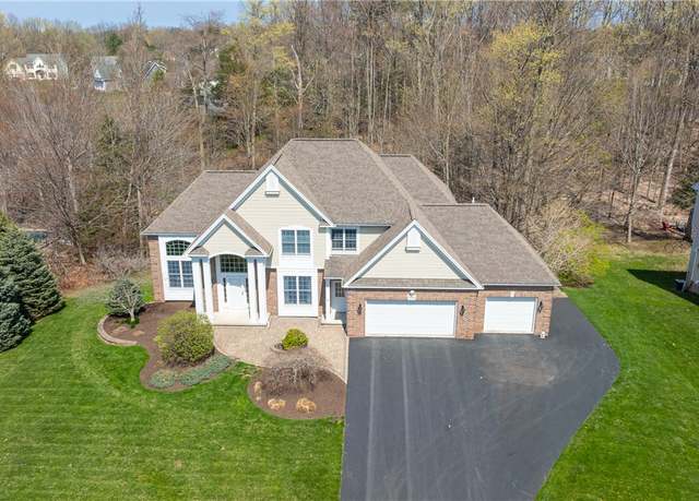 Property at 1548 Fallen Leaf, Webster, NY 14580, 5 beds, 3.5 baths
