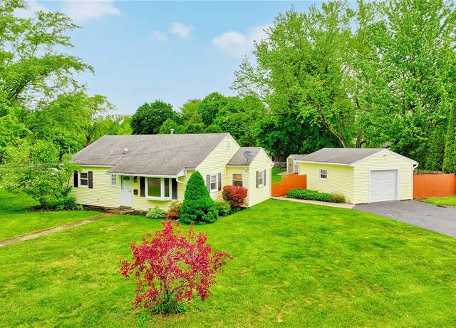 Property at 160 Iroquois St, Webster, NY 14580, 2 beds, 1.5 baths