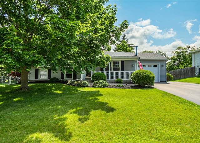 Property at 1731 Birchwood Dr, Farmington, NY 14425, 4 beds, 2 baths