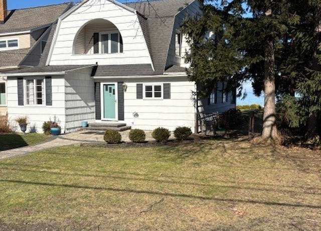 Property at 528 Beach Ave, Rochester, NY 14612, 3 beds, 2 baths