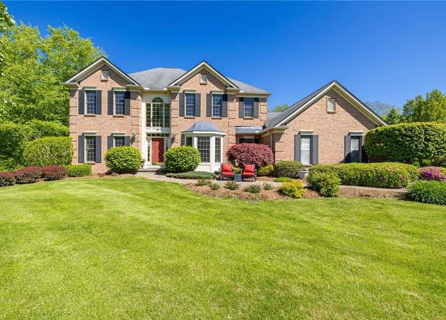 Property at 72 Meadow Cove Rd, Pittsford, NY 14534, 6 beds, 3.5 baths
