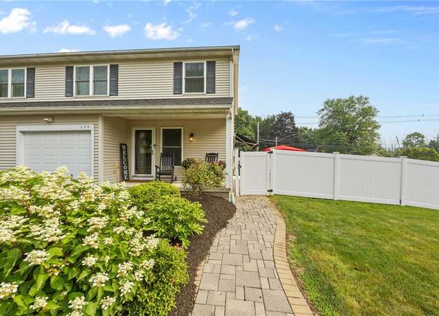Property at 420 Howell Rd, Perinton, NY 14450, 3 beds, 2.5 baths