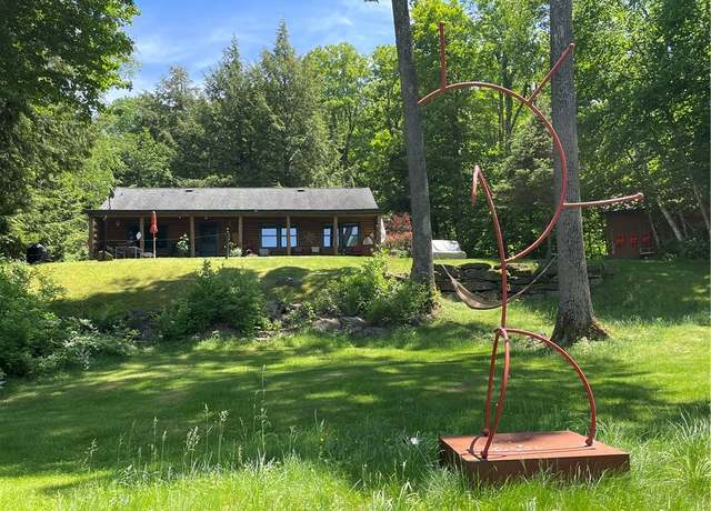 Property at 102 Trails End Rd, Jefferson, NY 12167, 3 beds, 1.5 baths