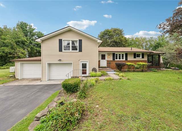 Property at 345 Liberty St, Warsaw, NY 14569, 3 beds, 1.5 baths