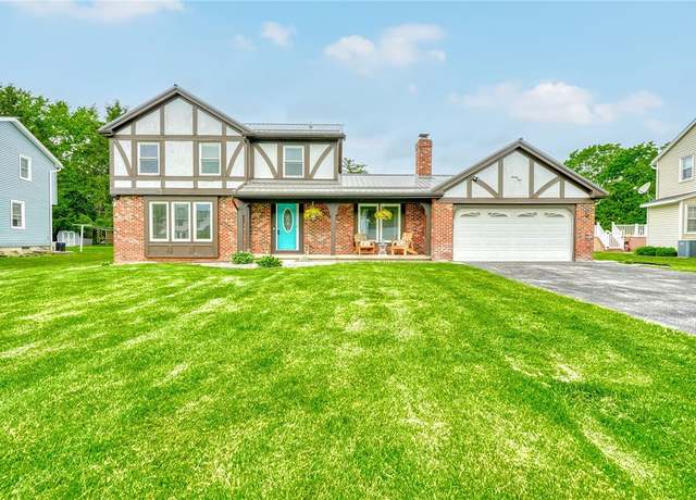 Property at 21 Wethersfield Rd, Chili, NY 14624, 3 beds, 2.5 baths