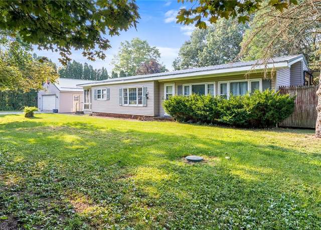 Property at 998 Pinewood Rd, Phelps, NY 14532, 3 beds, 1 bath