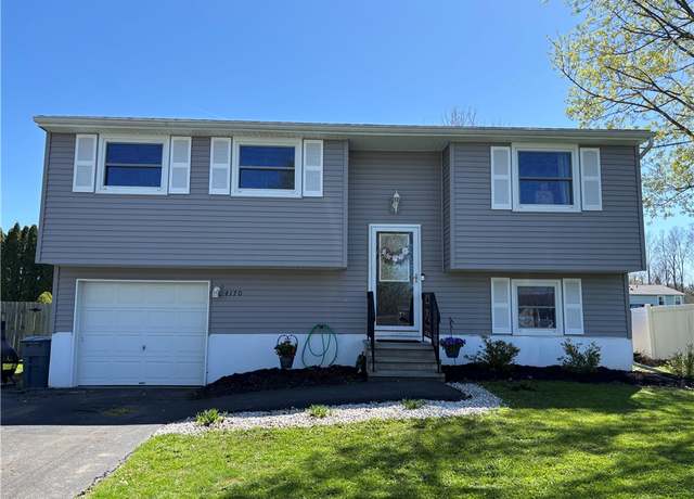 Property at 4170 Torrey Ln, Clay, NY 13090, 3 beds, 1.5 baths