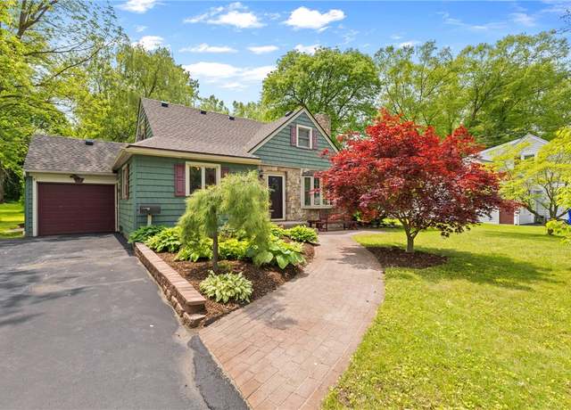 Property at 31 Rowley Dr, Gates, NY 14624, 3 beds, 2 baths