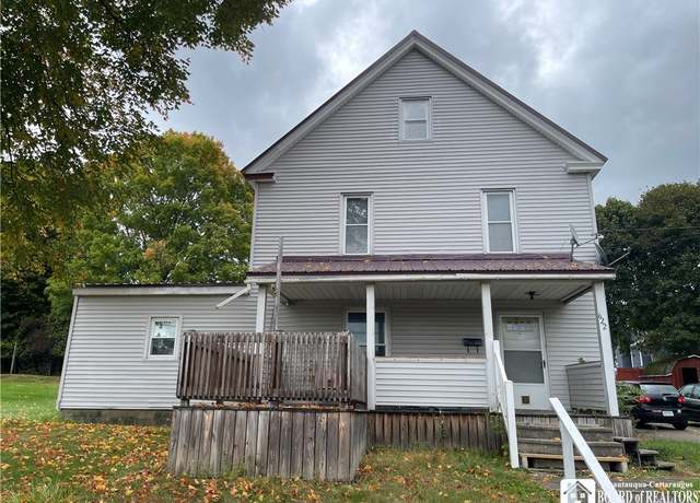 Property at 622 Barrows St, Jamestown, NY 14701, 3 beds, 2 baths