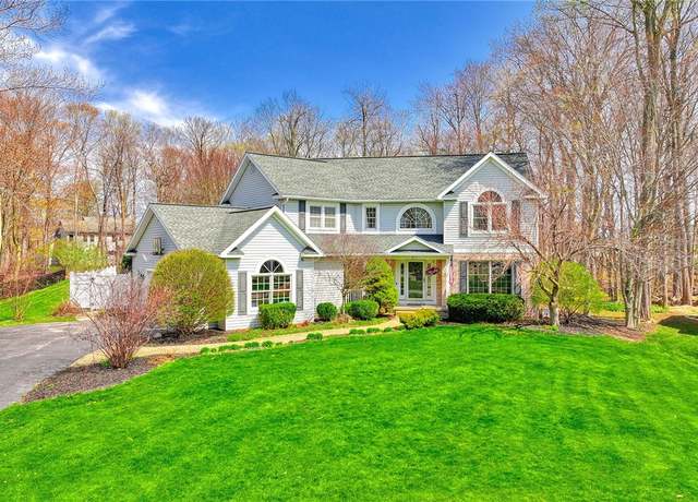Property at 27 Woodrose Dr, Penfield, NY 14580, 4 beds, 2.5 baths