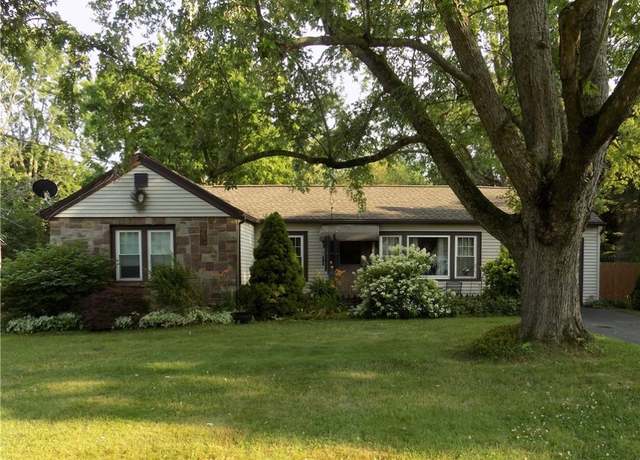 Property at 211 Westside Dr, Chili, NY 14624, 2 beds, 1 bath