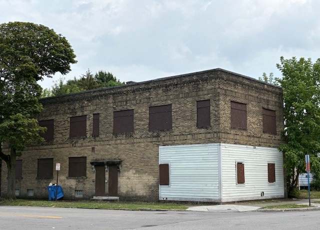 Property at 236 Saratoga Ave, Rochester, NY 14608, 6 beds