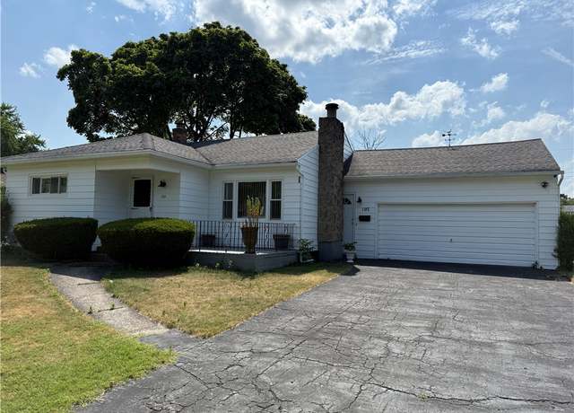 Property at 107 Long Meadow Dr, Irondequoit, NY 14621, 3 beds, 1.5 baths