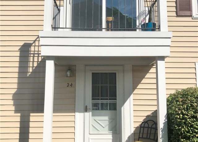 Property at 24 Arrowhead N, Perinton, NY 14450, 2 beds, 1 bath