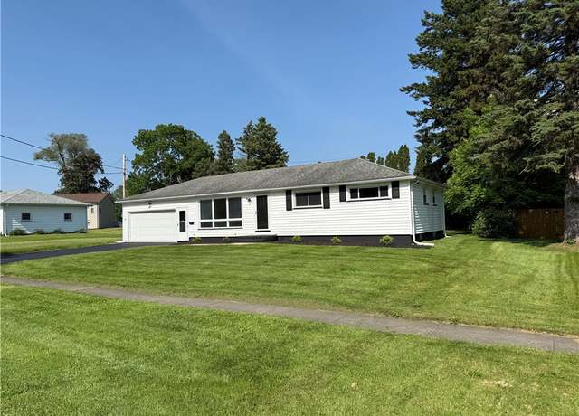 Property at 1 Marilou Dr, Gates, NY 14624, 3 beds, 1.5 baths