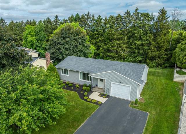 Property at 70 Beacon Hills Dr N, Penfield, NY 14526, 3 beds, 1 bath