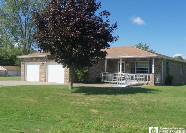 Property at 135 Gardner St, Pomfret, NY 14063, 3 beds, 2 baths