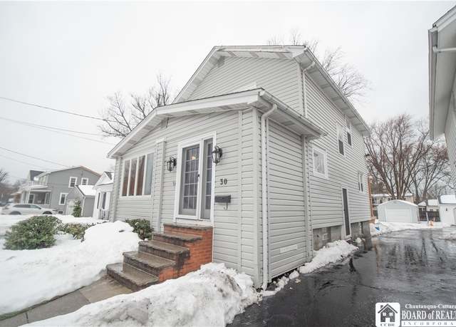 Property at 30 W Green St, Dunkirk-city, NY 14048, 3 beds, 1 bath