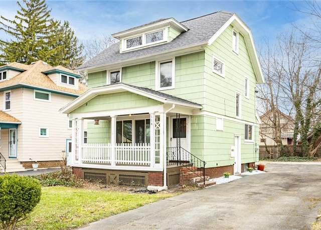 Property at 114 Pershing Dr, Rochester, NY 14609, 3 beds, 1 bath
