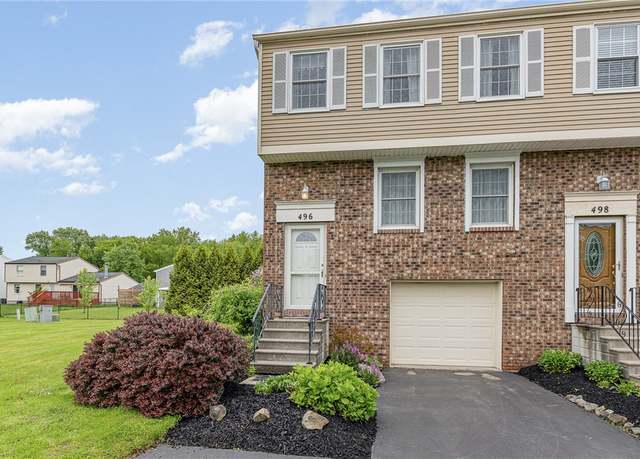Property at 496 Penbrooke Dr, Penfield, NY 14526, 3 beds, 1.5 baths
